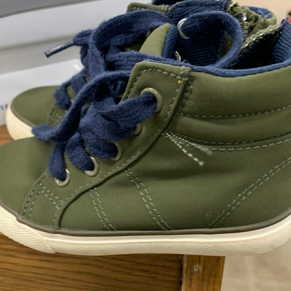 Cat & Jack Olive Green High-Top Kids Sneakers size 7